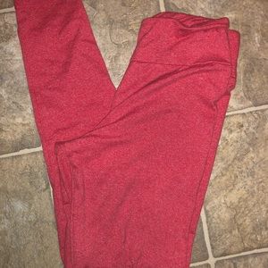 Soft red LulaRoe leggings
